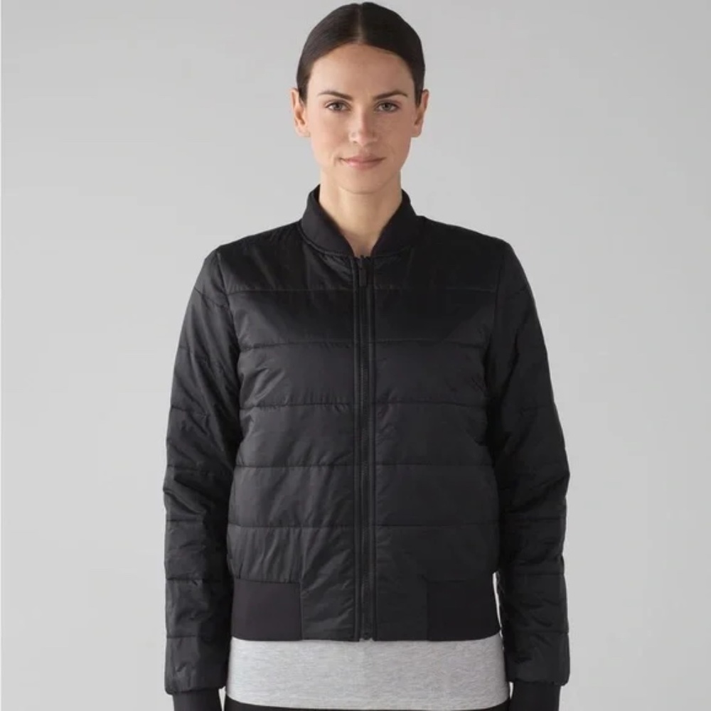 Lululemon:  Women's Jacket, Non-Stop Bomber REVERSIBLE (Black, 4)